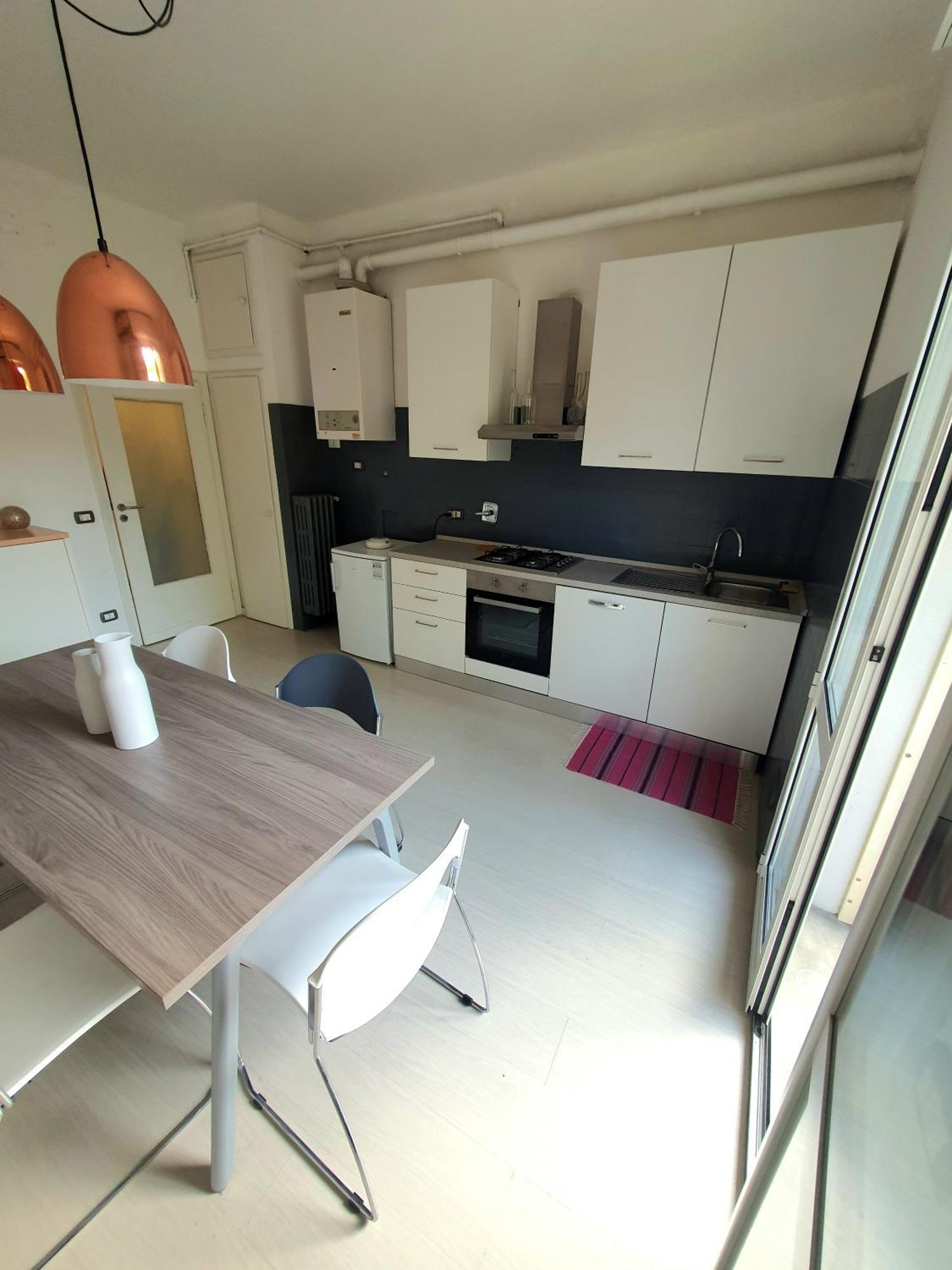 Spacious Three-Room Apartment In Saragozza Bologna Ngoại thất bức ảnh