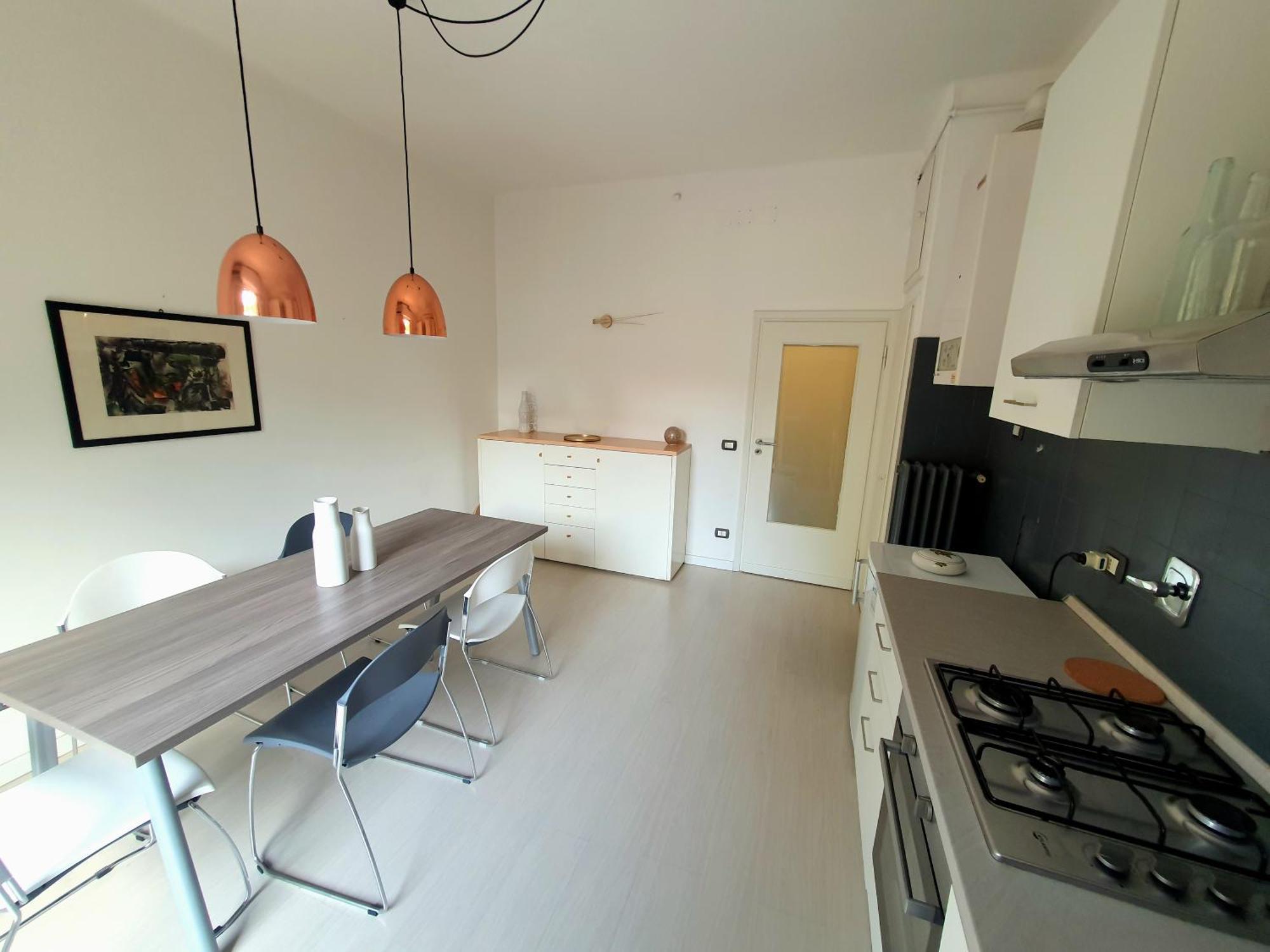 Spacious Three-Room Apartment In Saragozza Bologna Ngoại thất bức ảnh