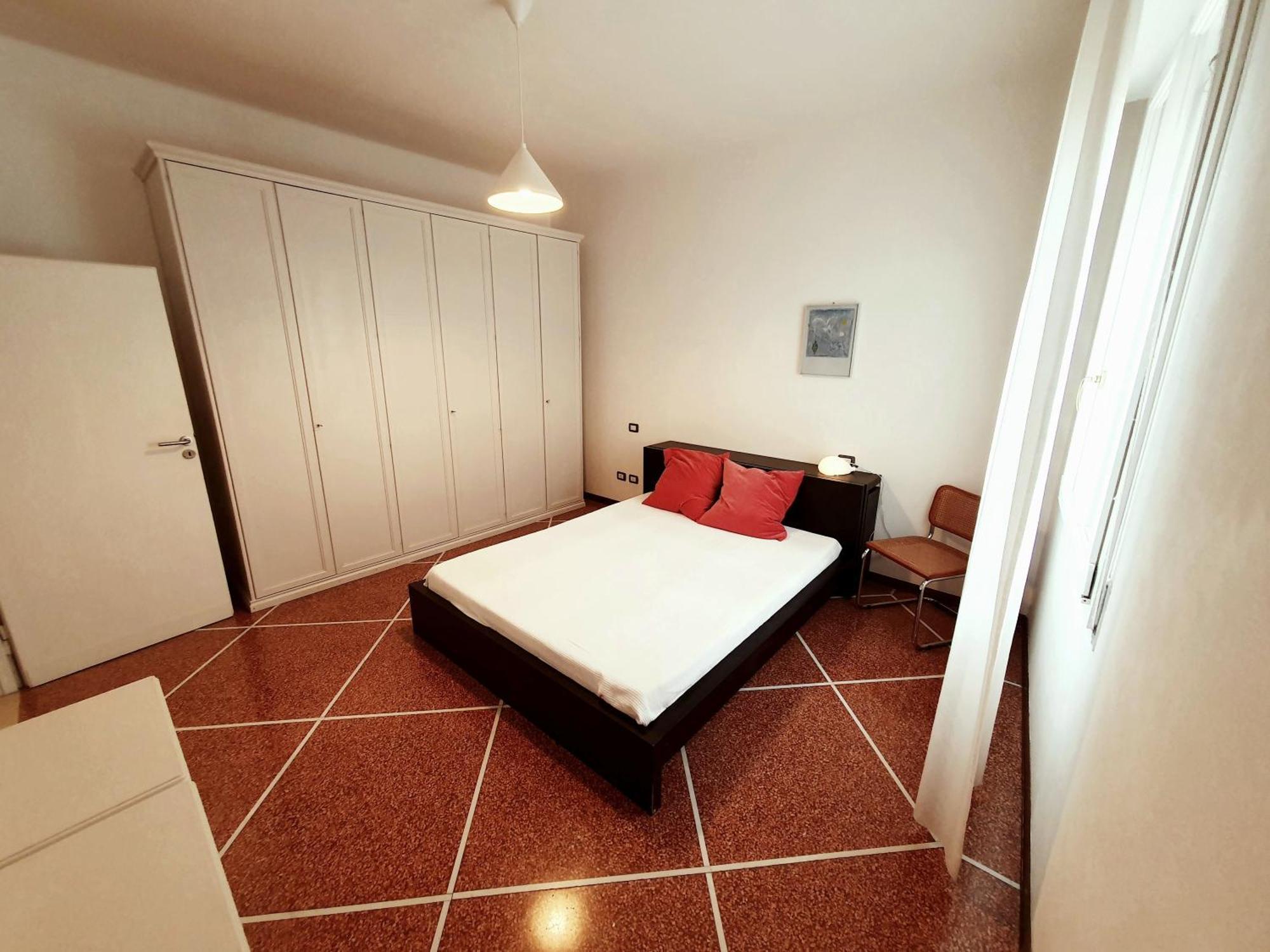 Spacious Three-Room Apartment In Saragozza Bologna Ngoại thất bức ảnh